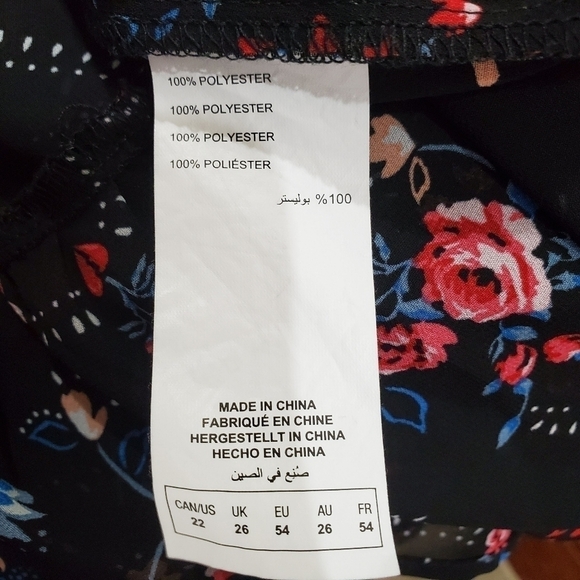 LOVE & Legend Frilled Printed Blouse Size 22 - Picture 10 of 11